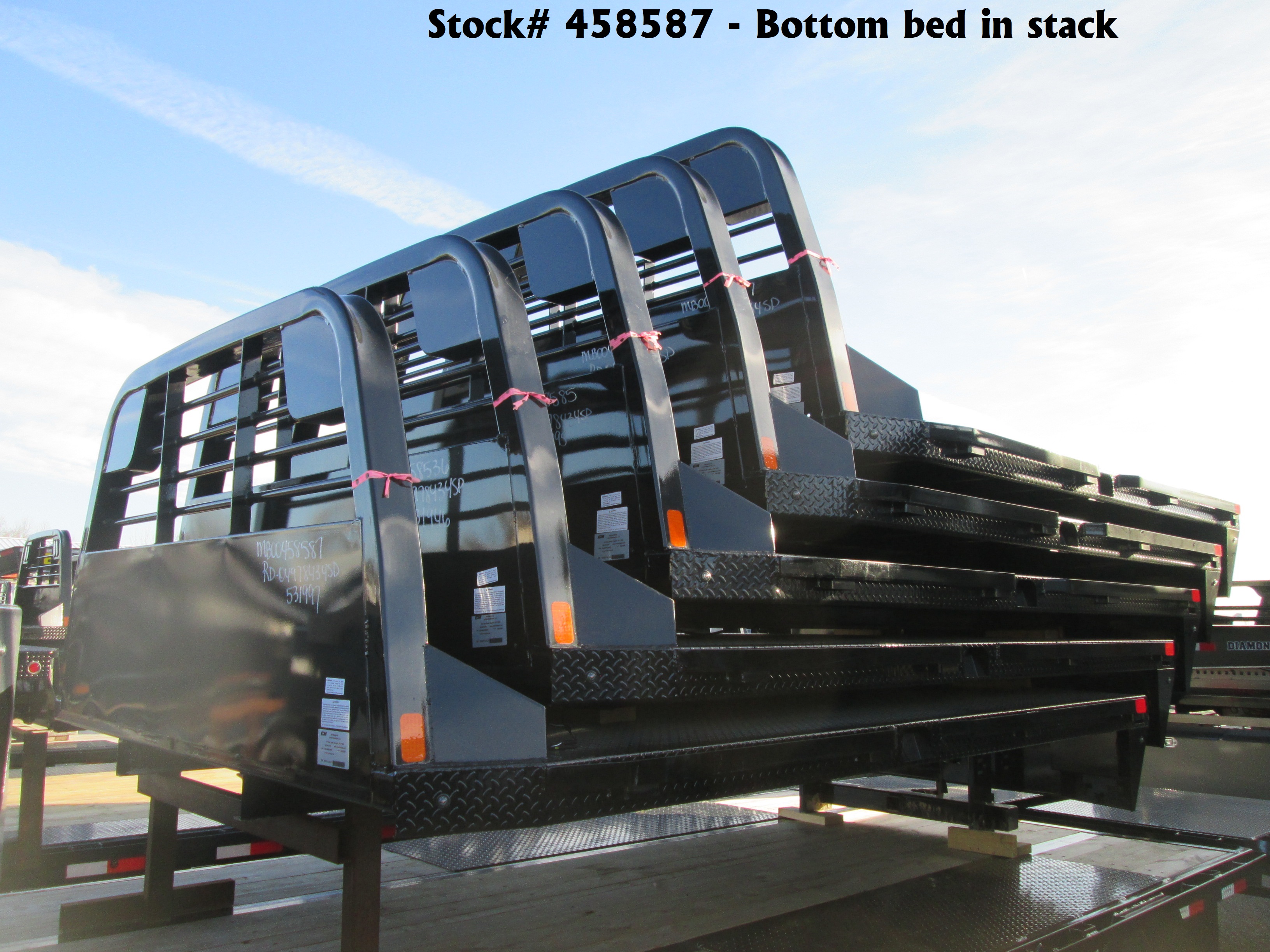 New CM 11.3 x 97 RD Flatbed Truck Bed