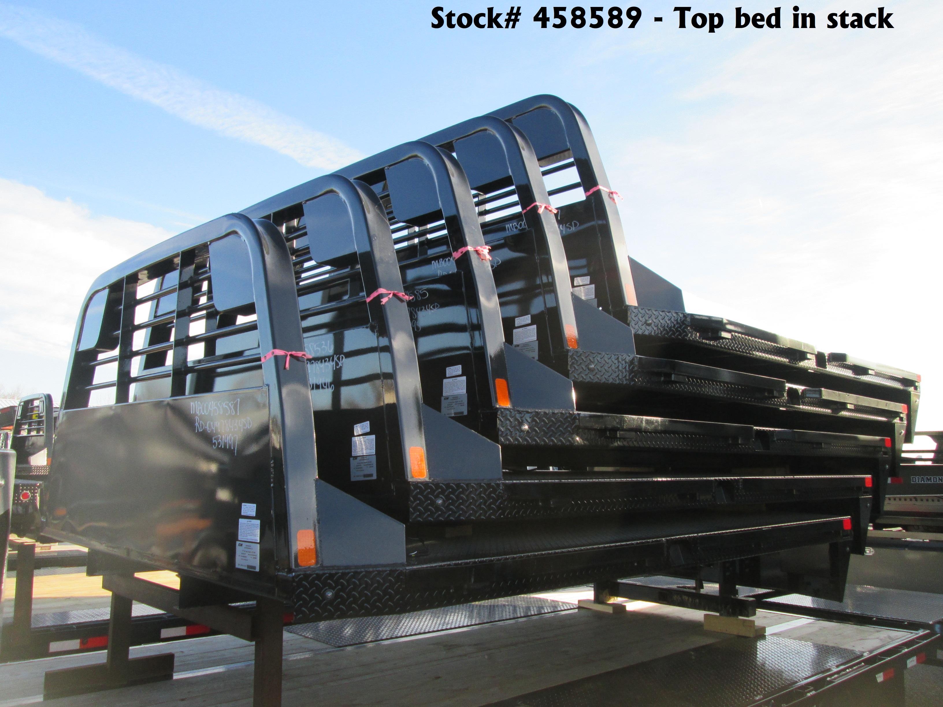 New CM 11.3 x 97 RD Flatbed Truck Bed