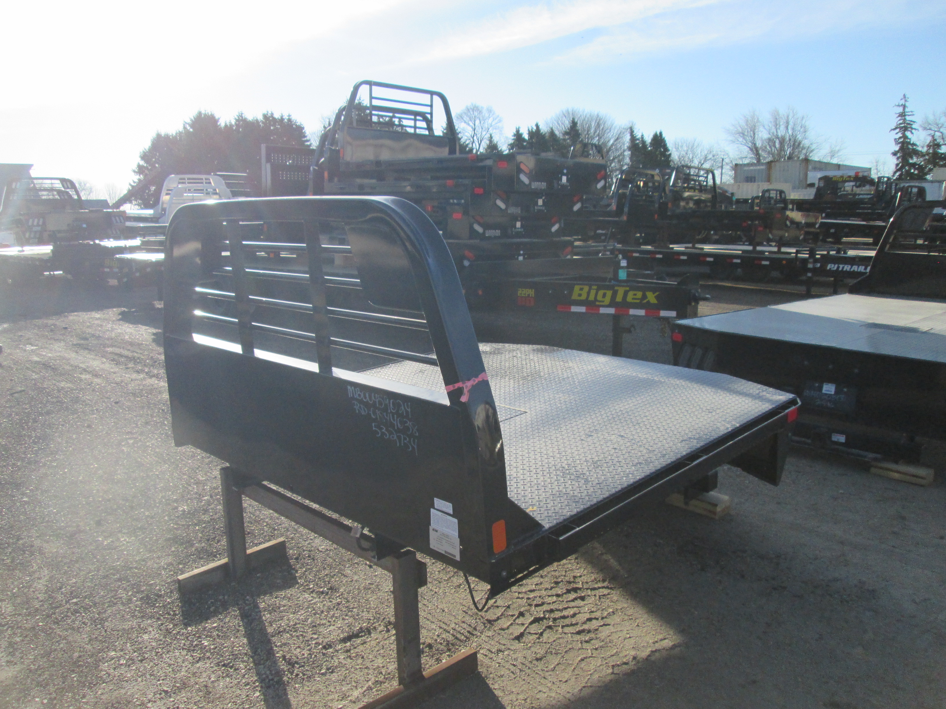 New CM 7 x 84 RD Flatbed Truck Bed