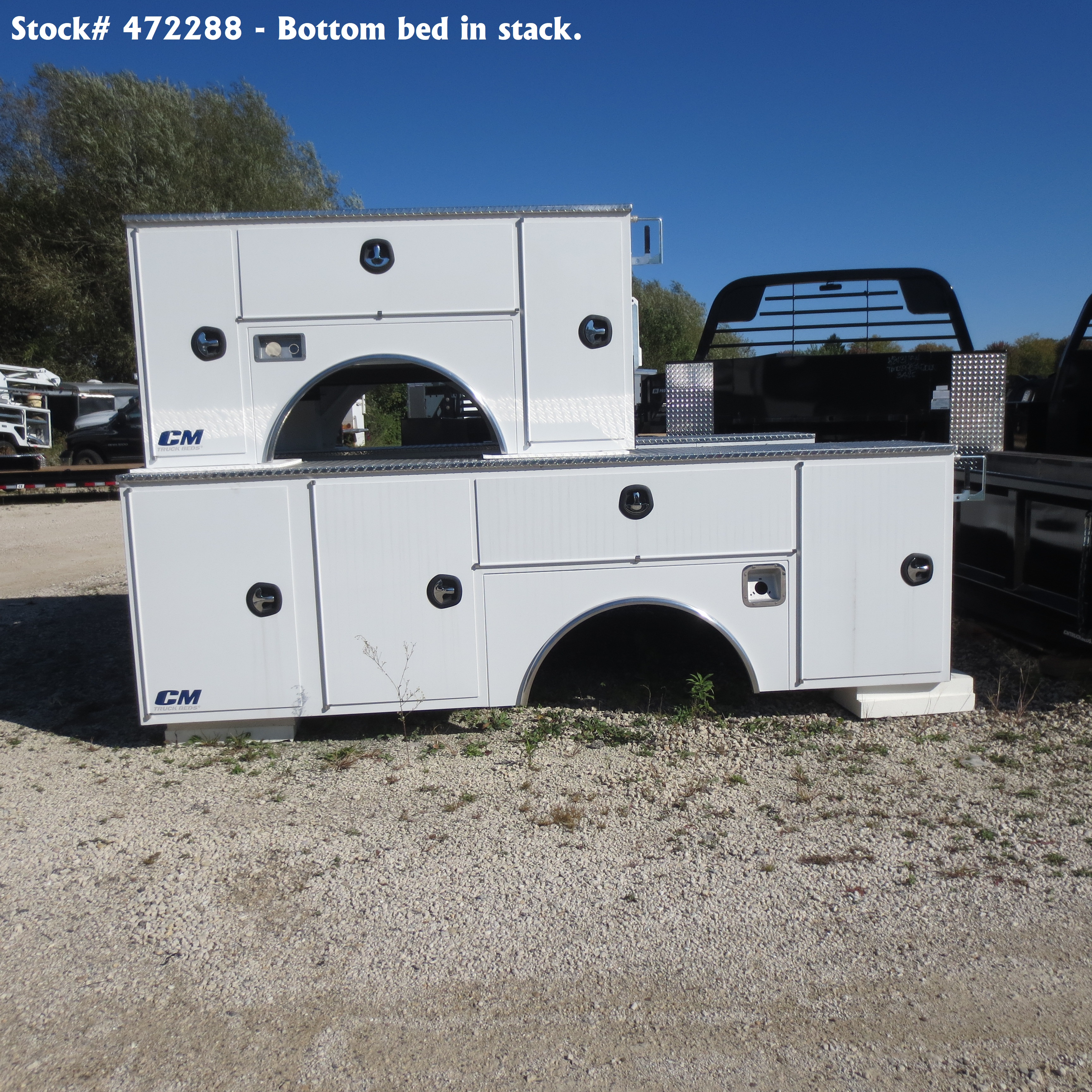 New CM 11.2 x 94 SB Steel Service Body