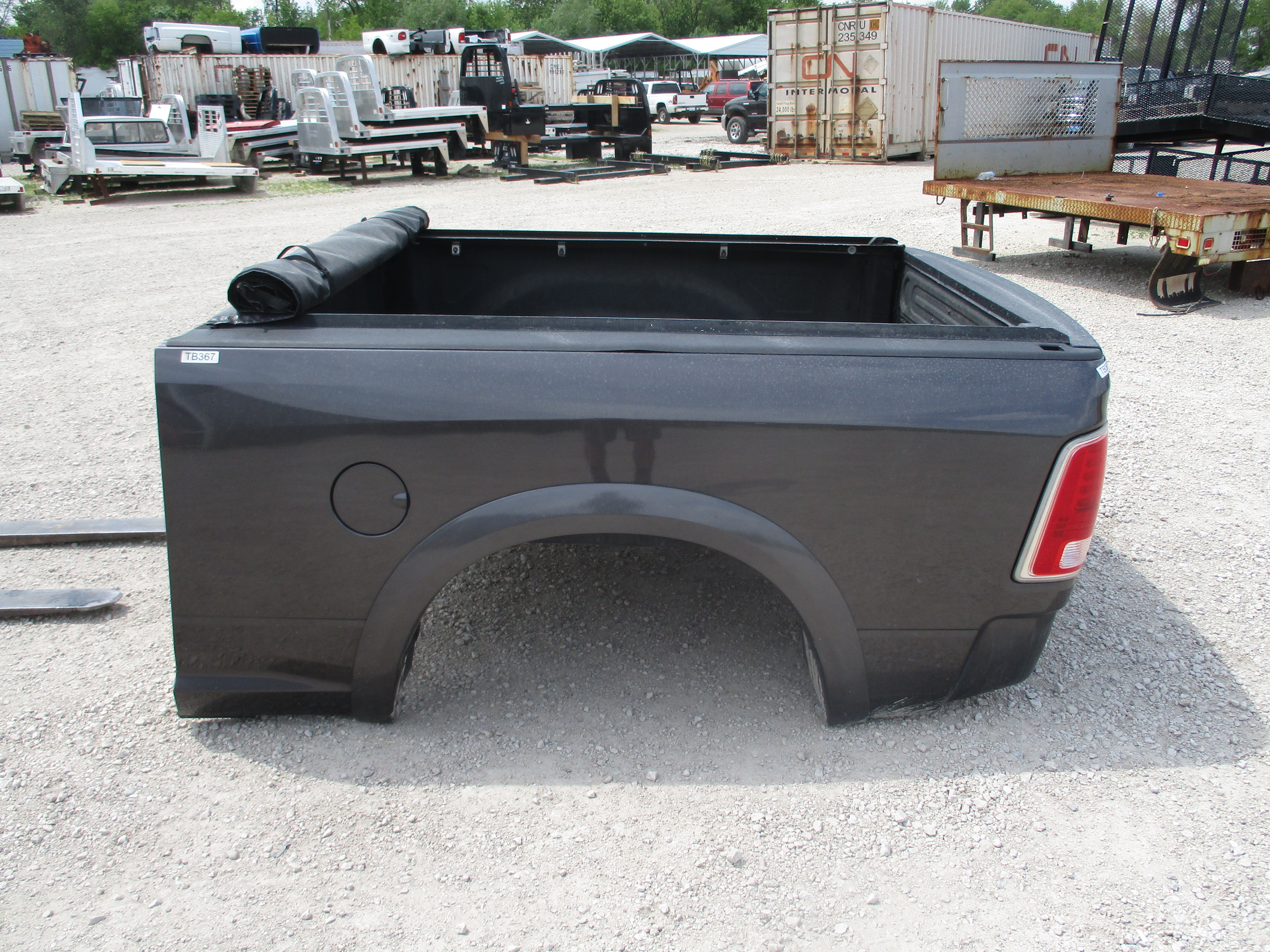 Used Truck Bed only 11-18 Dodge/RAM 2500/3500 6.5 ft OEM Short Bed Single Rear Wheel