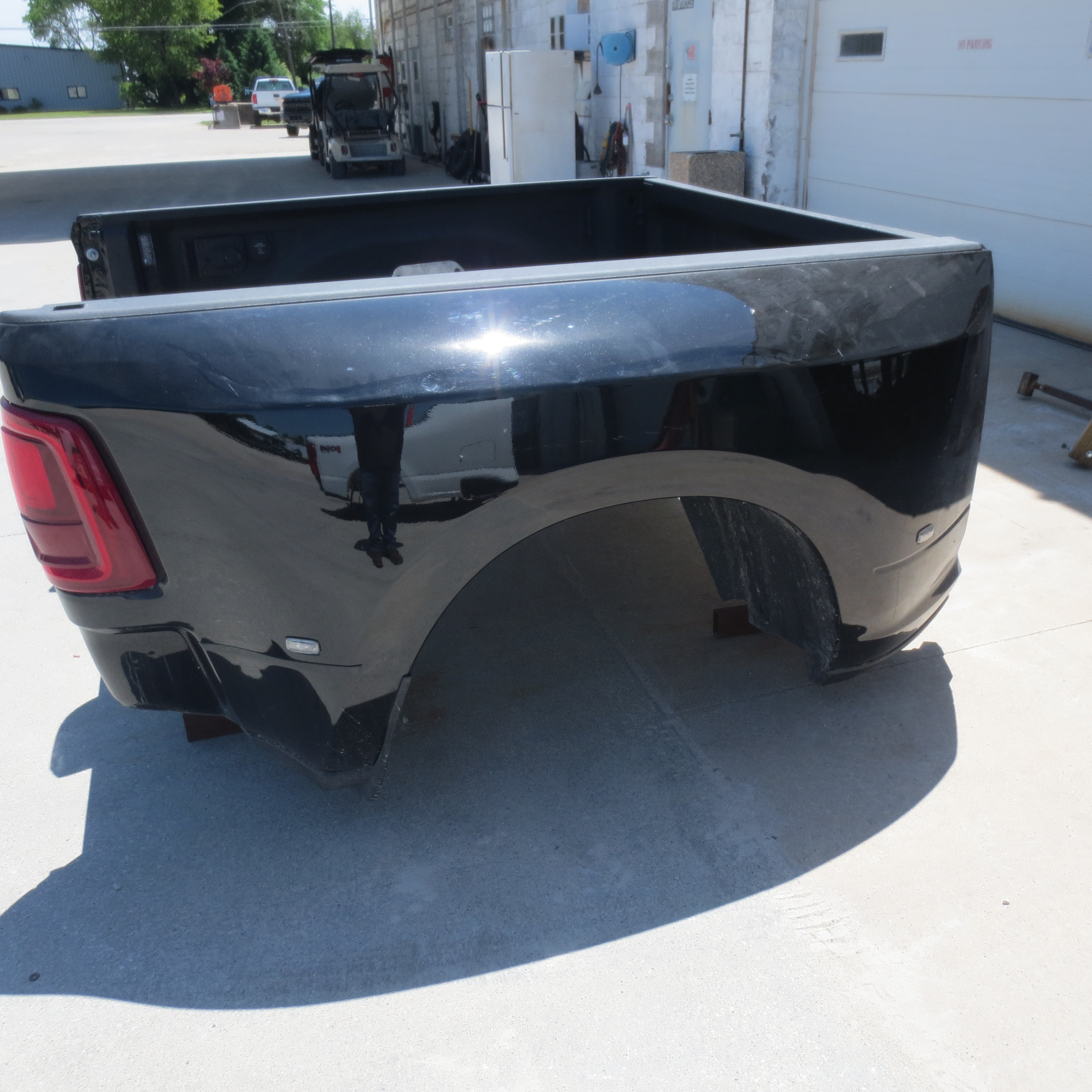 Used Truck Bed only 19-26 Ram 3500 6.5 ft OEM Short Bed Dual Rear Wheel