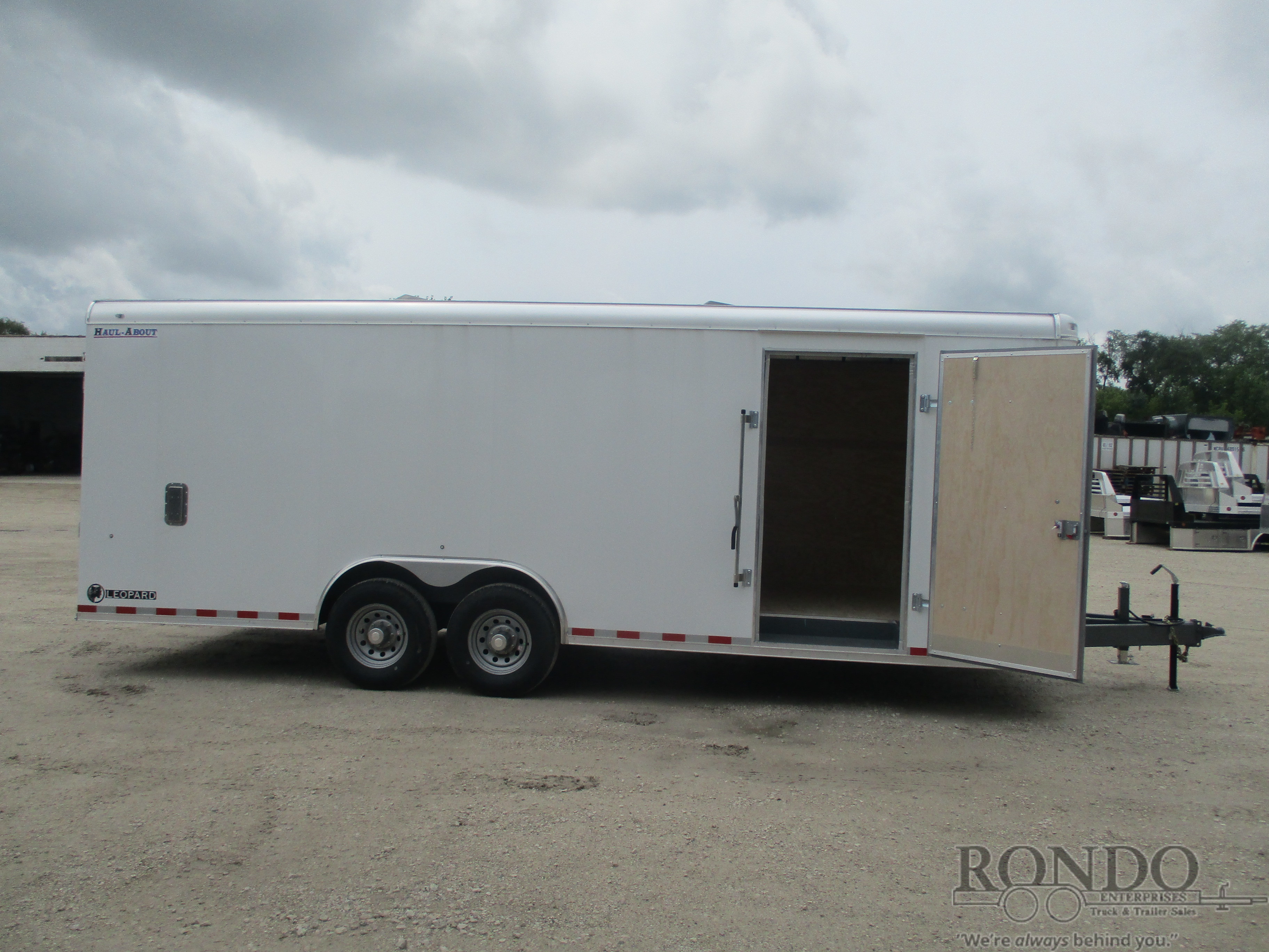 2021 Haul-About 8.5x22' Enclosed Car Hauler LPD8522TA5 :: Rondo