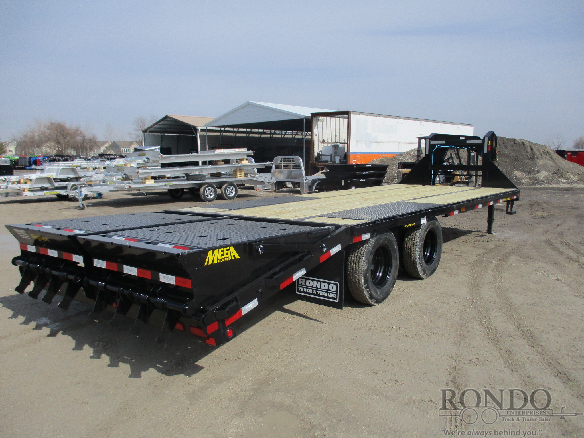 2022 Big Tex 102x25' Gooseneck 22GN-20BK+5MR :: Rondo Trailer