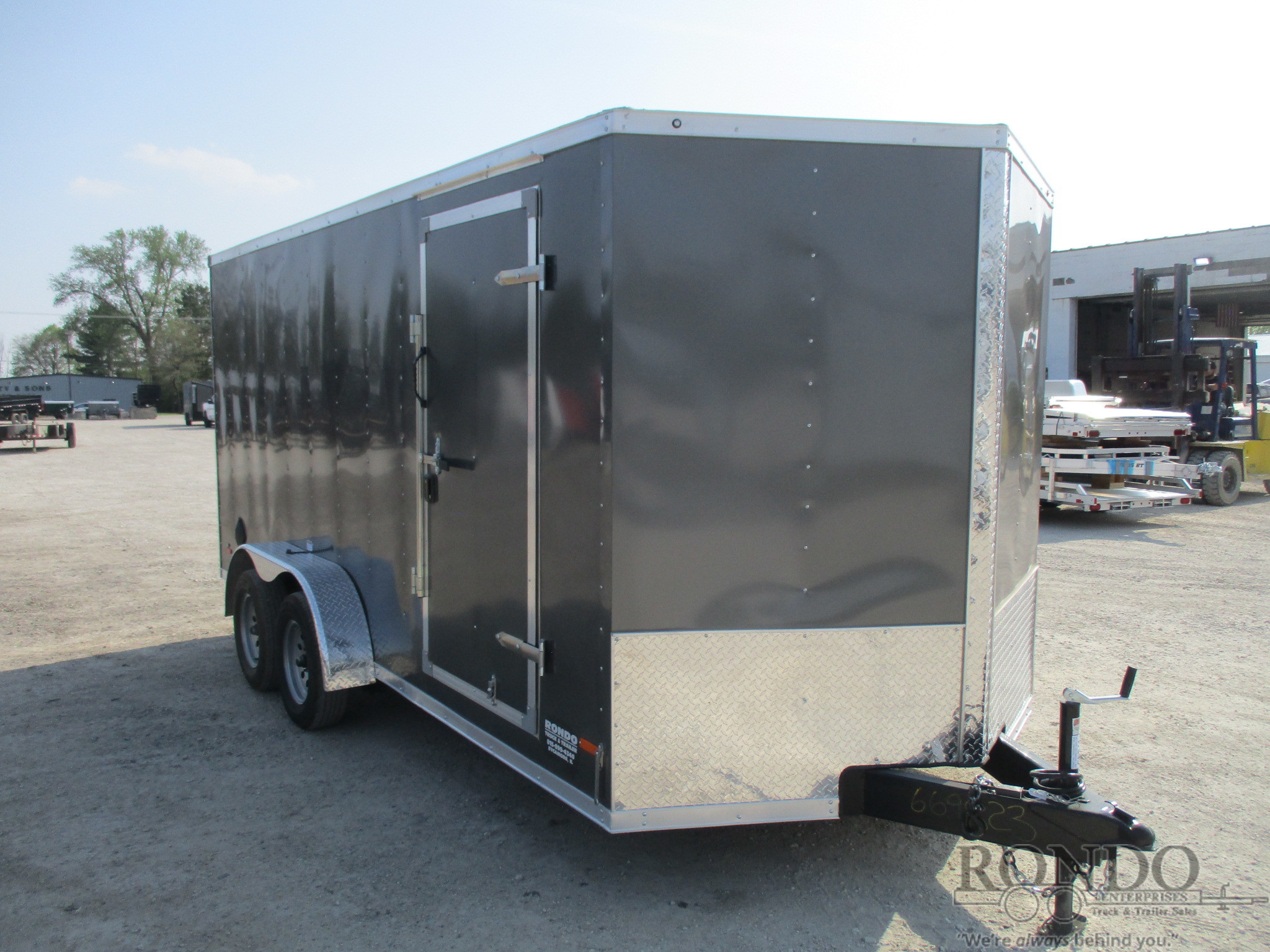 【アローとルー】 2023 RC Trailers 7x16' Enclosed Cargo RDLX 7X16TA2 :: Rondo Trailer
