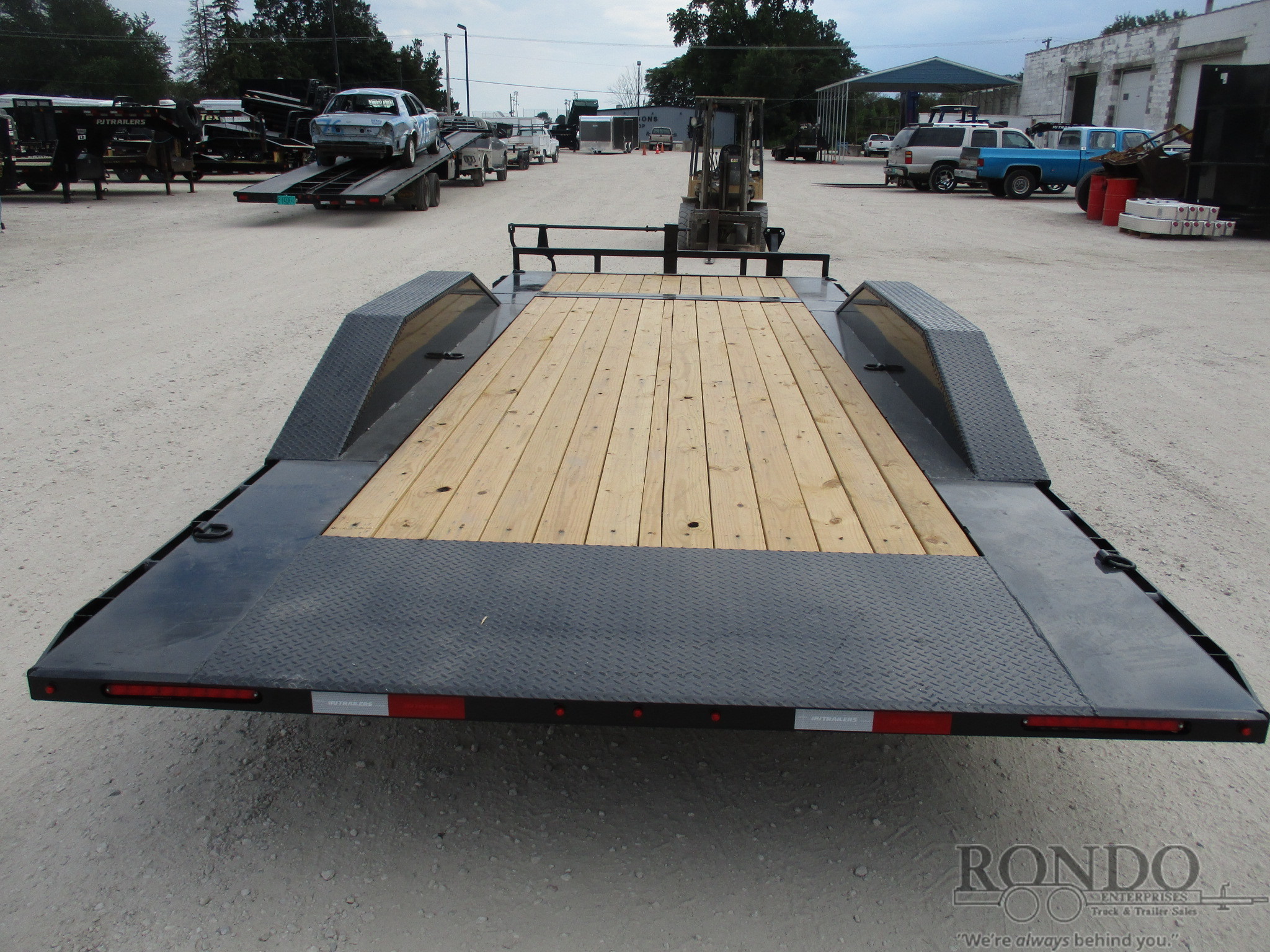 2023 PJ Trailer 102x20' TS Equipment Tilt TSJ2072BTTK :: Rondo Trailer